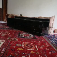 زیر تلویزیون ی شیشه ای  دودی