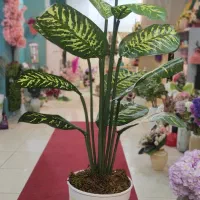 گل و گلدان مصنوعی