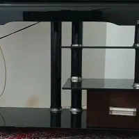میز تلویزیون شیشه ای