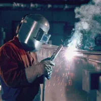 جوشکار سیار خدمات آهنگری برشکاری حتی یک خال جوش