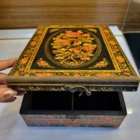 باکس چوبی (جعبه چوبی پذیرایی)
