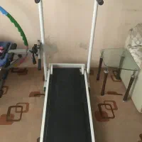 تردمیل ساده تاشو برقی نیست