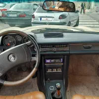 بنز کلاسیک E230 معماری