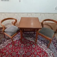 میز و صندلی چوبی خاص