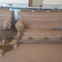 یک دست مبل و میز تلویزیون