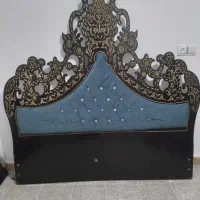 تخت و آیینه