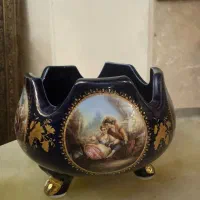 آجیل خوری و شکلات خوری