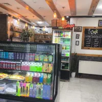 به یک همکار خانوم جهت کار در کافی شاپ نیازمندیم