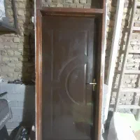 درب چوبی با چهار چوب