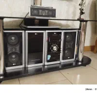 میزتلویزیون‌شیشه‌ای‌نشکن