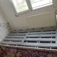 تخت فلزی در حد نو 1نفره