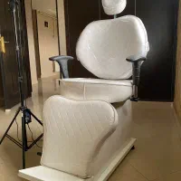 صندلی ارایشگاهی در حد نو