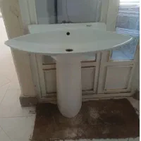 دو عدد روشویی بزرگ و سالم