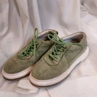 کتونی سایز ۳۸  فقط ۳۵۰ تومن