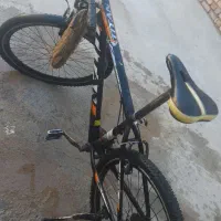 دوچرخه در حد نو لاستیک ها نود درست