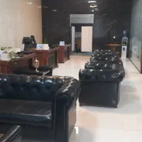 آبدارچی با حقوق ثابت در املاک