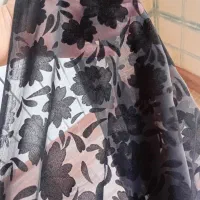 یک قواره پارچه چادری شیشه ای