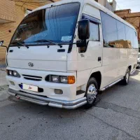 راننده مینی بوس هیوندا