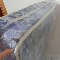 خوشخواب نو هست کلا نایلون پیچیده هست