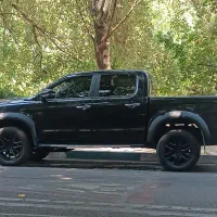 خودرو کی ام سی تی ۸ با راننده اماده همکاری