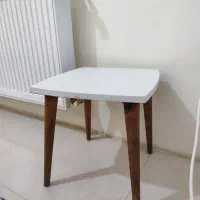 میز چوبی