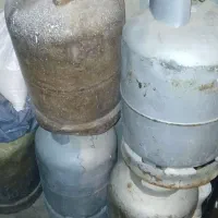 ۳ عدد کپسول بوتان و ۱ عدد پرسی