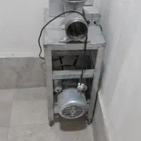 چرخ گوشت و قطعه کن مرغ