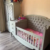 تخت و‌کمد