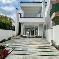 ویلا-مدرن-در-نور