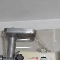 یک عدد چرخ گوشت