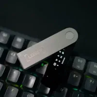 کیف پول ارز دیجیتال برند Ledger