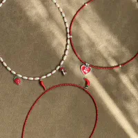 اکسسوری دست ساز و زیور آلات مینیمال