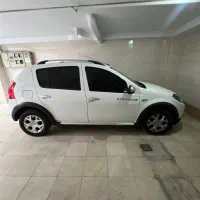 ساندرو استپ وی
