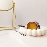 لیفت ابروی گیاهی