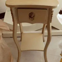 میز تلفن شکیل.