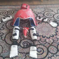تجهیزات تکواندو سایز ۴ و ۲