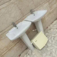 رو شویی پایه دار