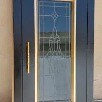چالاک تولیدکننده انواع درب لولایی آسانسور