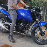 فروش موتور سیکلت باجاج پالس ۲۰۰ dts مدل ۸۸ تمیز