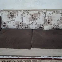 مبل به همراه میز و گلمیز