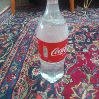 ظرف خالی نوشابه