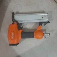 میخکوب بادی یا منگنه کوب