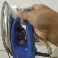 اتو قدیمی ساخت یوگسلاوی