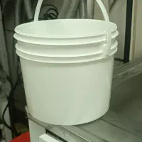 دبه سه کیلویی شفاف و سطل سه کیلویی