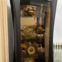 ویترین ایستاده چوبی