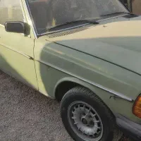 بنز ۲۳۰ دانشجویی مدل ۱۹۷۶