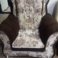 مبل به همراه میز عسلی
