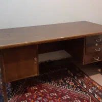 میز تحریر چوبی