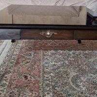 میز جلو مبلی سالم و تمیز