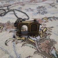 آویز یا گردنبند چرخ خیاطی